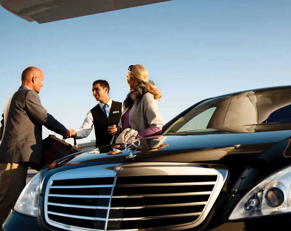  Bracknell to Luton Airport Transfer